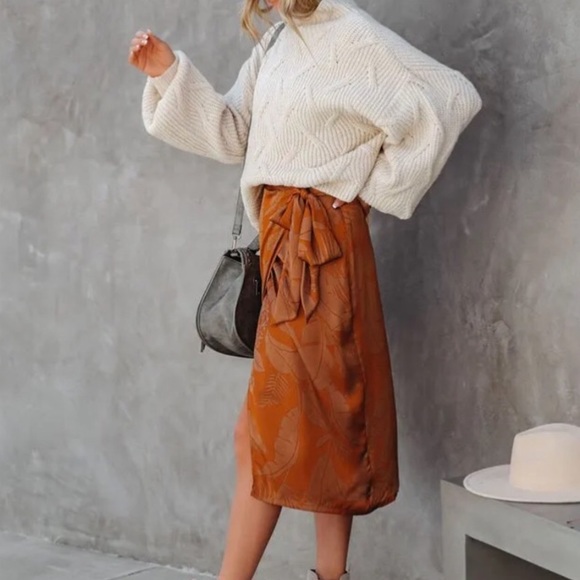 Vici Slouchy Sweater - Picture 5 of 9